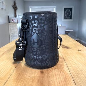 Black cheetah print hydro jug sleeve